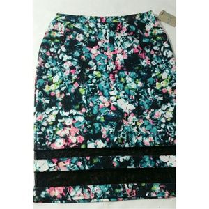 🟢BELLE SKY floral skirt